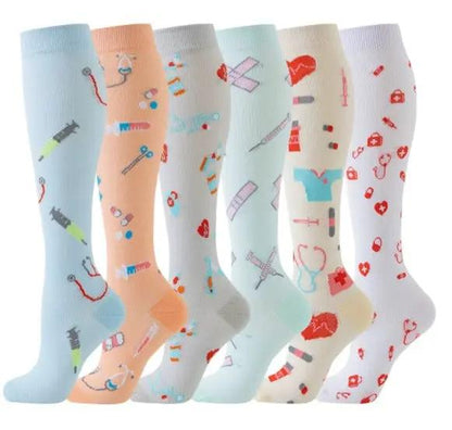 Kompressionsstrumpor – 6-pack med vårdmotiv för sjuksköterskor & vårdpersonal Scandic wellness